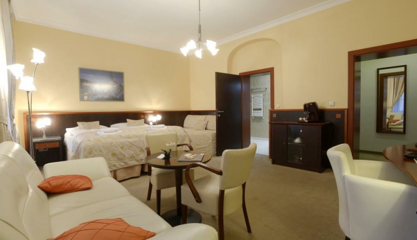 HOTEL GRAND **** Český Krumlov - třílůžkový pokoj - STANDARD
